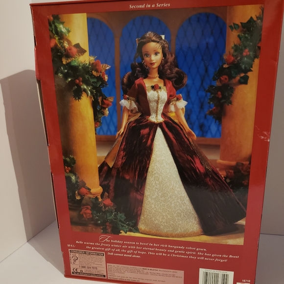 Disney's Beauty and the Beast Holiday Princess Belle doll Enchanted Chri… - Picture 5 of 10